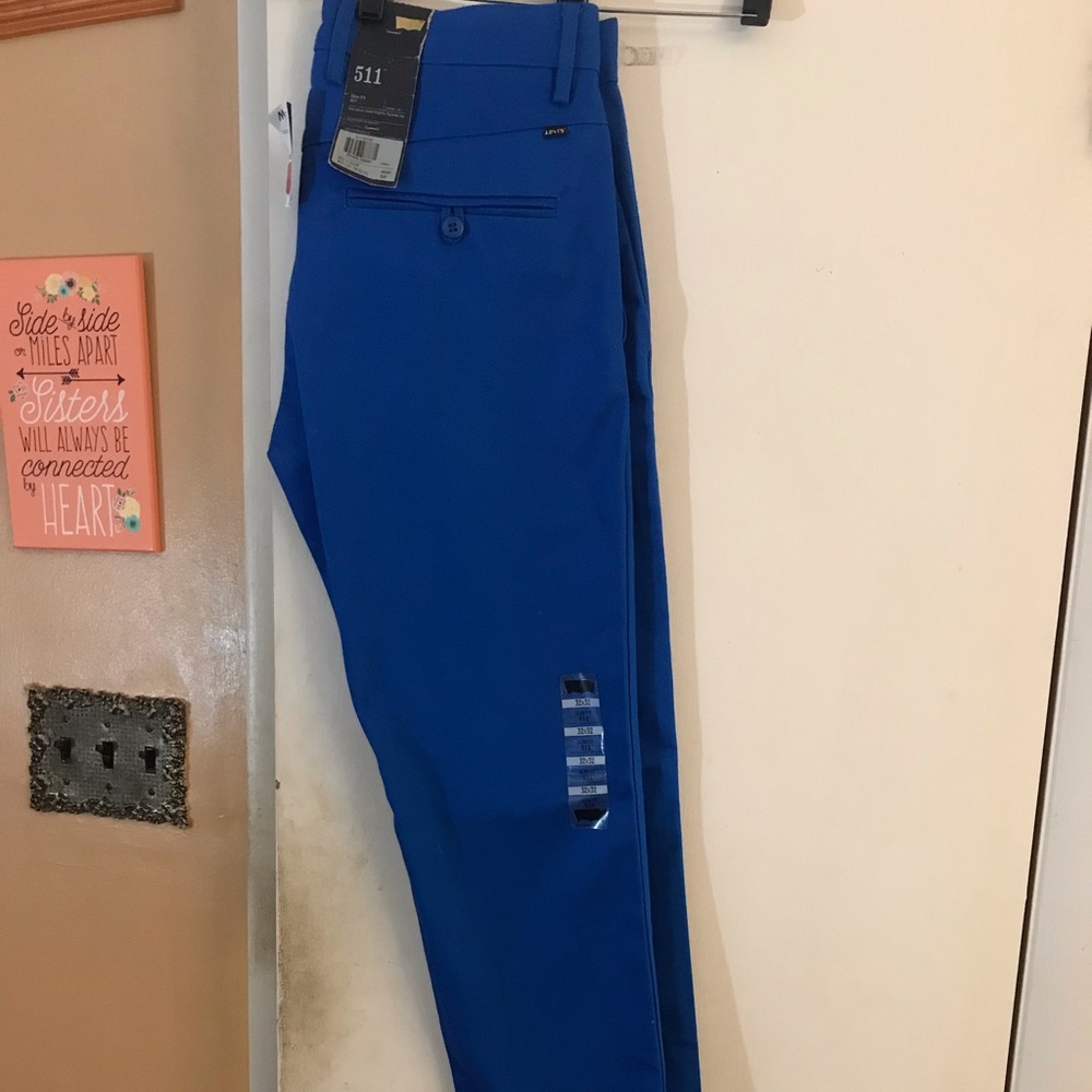Levis blue pants